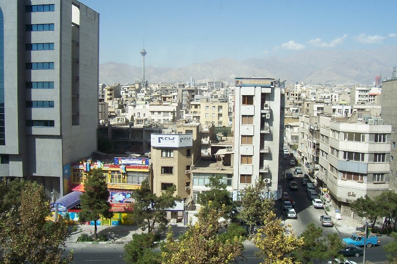 ../Images/100_2261 Teheran - Blick vom Laleh-Hotel.jpg