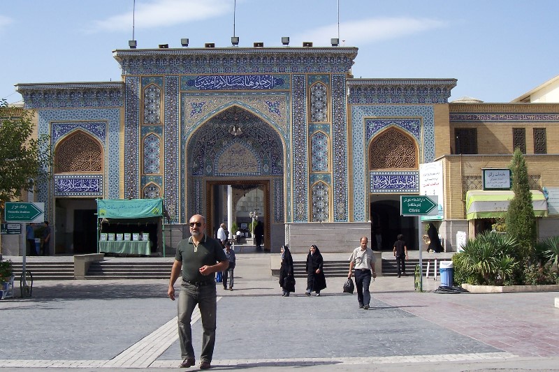 ../Images/100_2847 Teheran Ray - Mausoleum des Abdalaziz.jpg